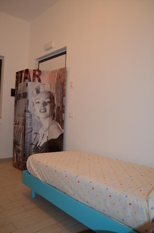 Villa Oscar Tropea Habitación foto