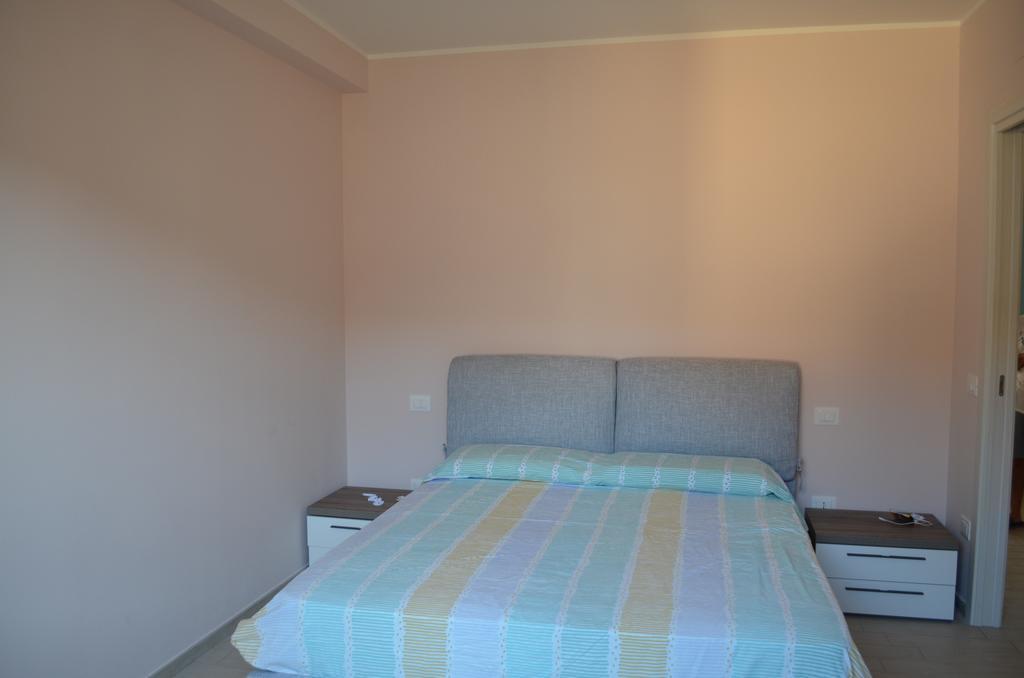 Villa Oscar Tropea Habitación foto